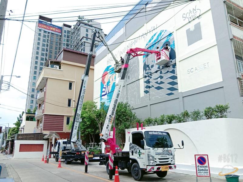 รถกระเช้าบูมพับ 16 เมตร และ รถกระเช้าบูมพับ 23 เมตร ใช้ทำทาสีอาคาร พร้อมพนักงานขับและเซฟตี้